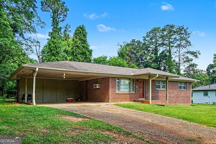 Property Photo:  5900 Pendley Court  GA 30126 