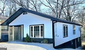 Property Photo:  1022 Mayson Turner Road NW  GA 30314 