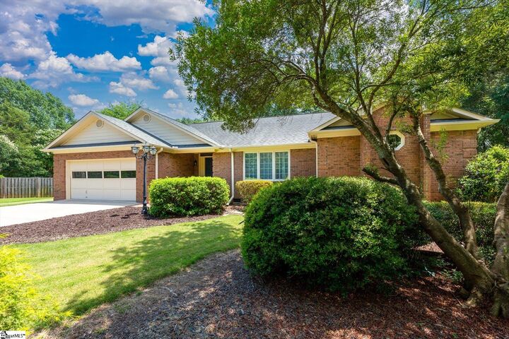 Property Photo: 208 Yellow Poplar Court SC 29681