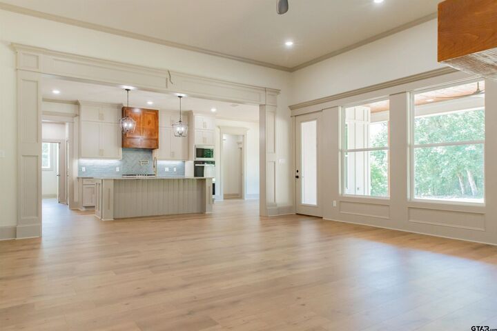 Property Photo:  14657 Woodland Creek Drive  TX 75706 