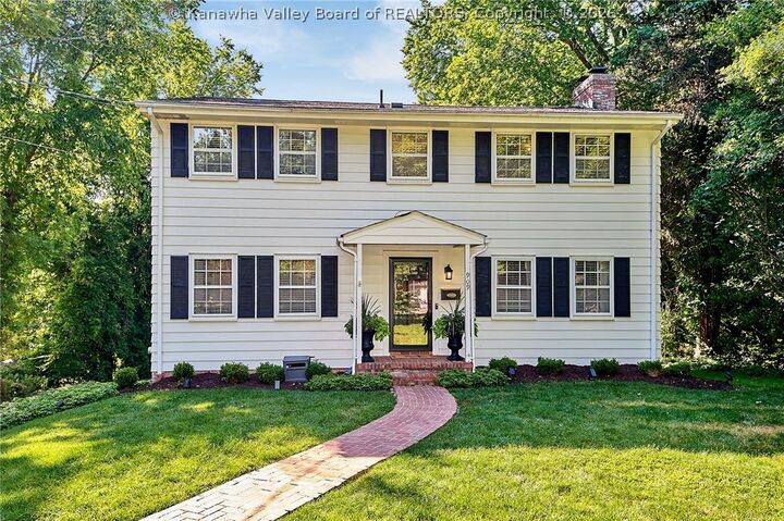 Property Photo:  909 Chestnut Road  WV 25314 