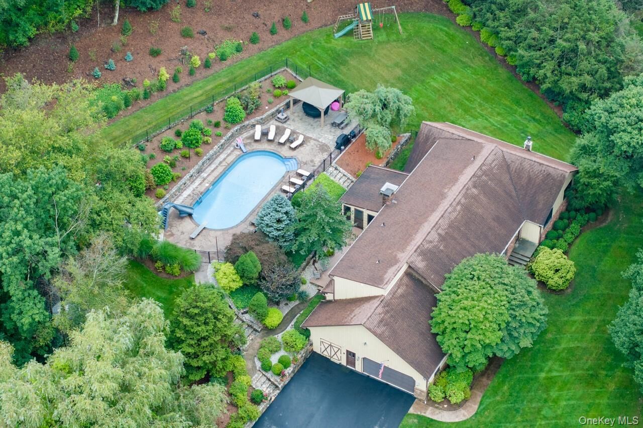 Property Photo:  40 Farrell Drive  NY 10509 