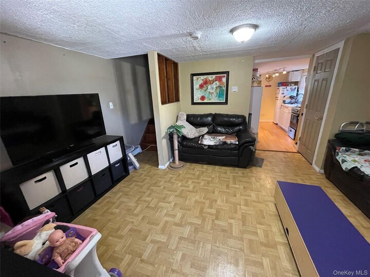 Property Photo:  812 S 6th Street  NY 11757 