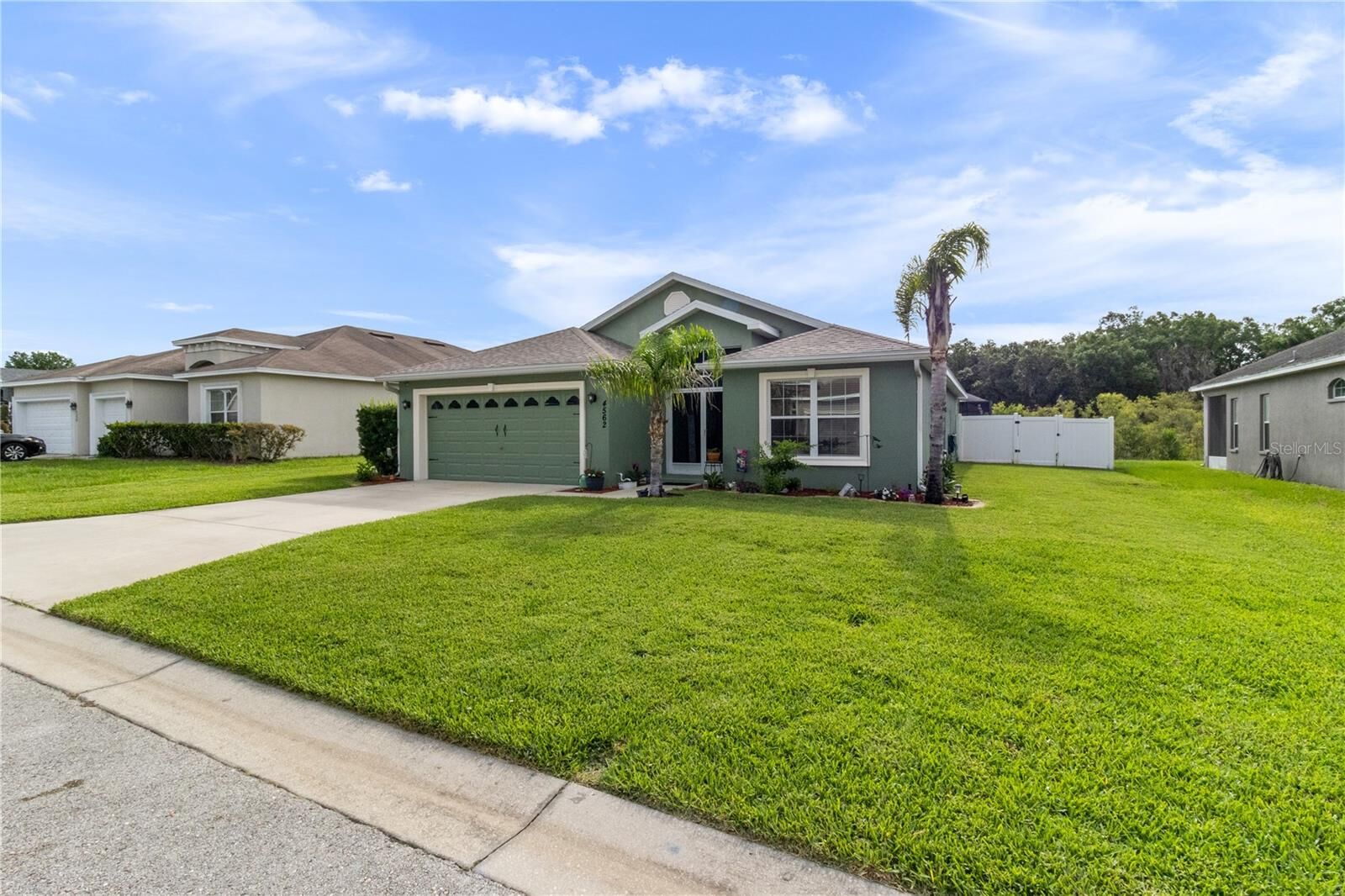 Property Photo:  4562 Fairway Oaks Drive  FL 33860 