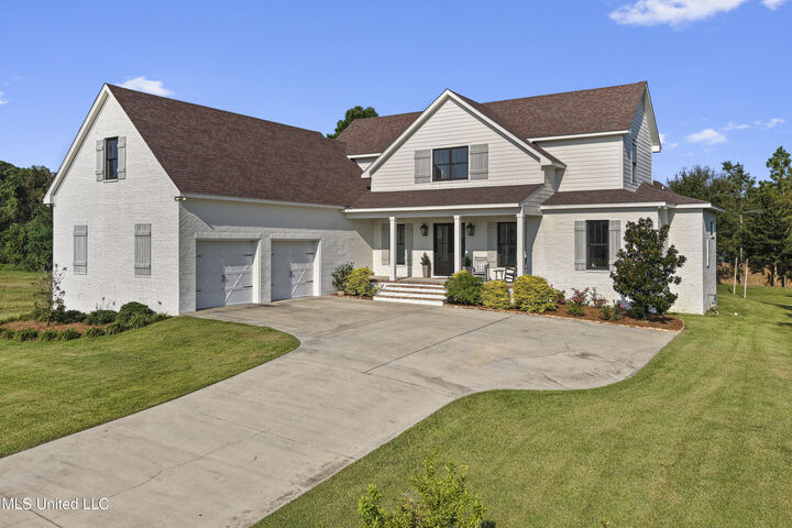 Property Photo:  407 Goose Pointe Boulevard  MS 39531 