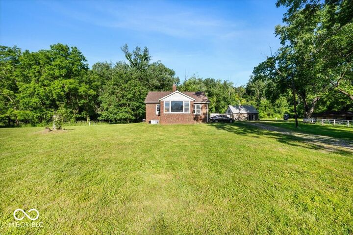 Property Photo: 5118 Sandhurst Drive IN 46217