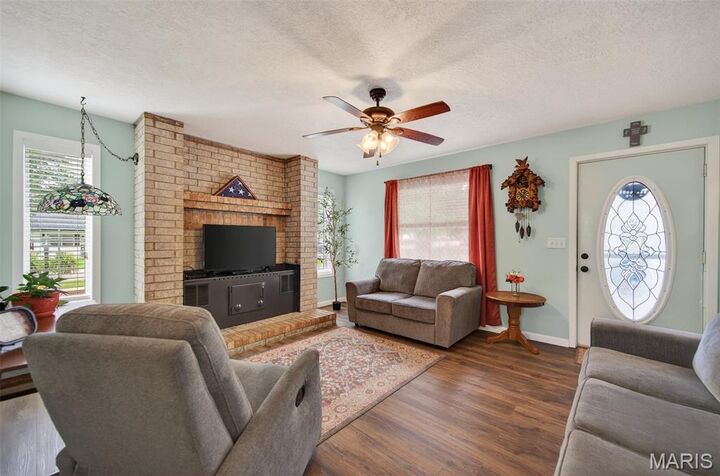 Property Photo: 632 Willow Lane MO 65536