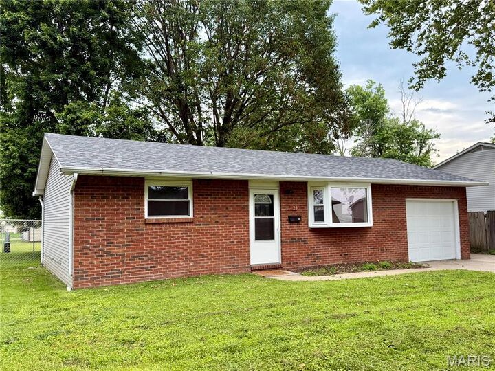 Property Photo:  123 Irwin Street  IL 62024 