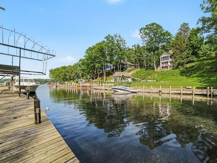 Property Photo: 5628 W Longbridge Road MI 49449