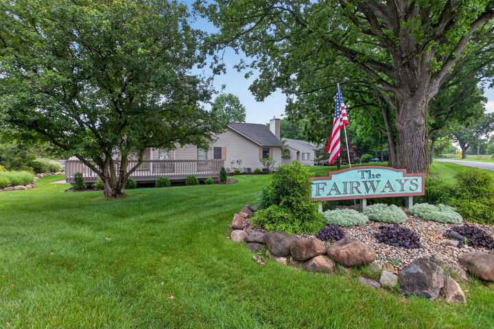Property Photo: 4297 Fairway Lane MI 49201