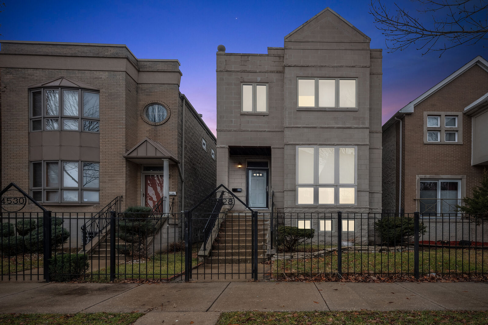 Property Photo:  4528 S Saint Lawrence Avenue  IL 60653 
