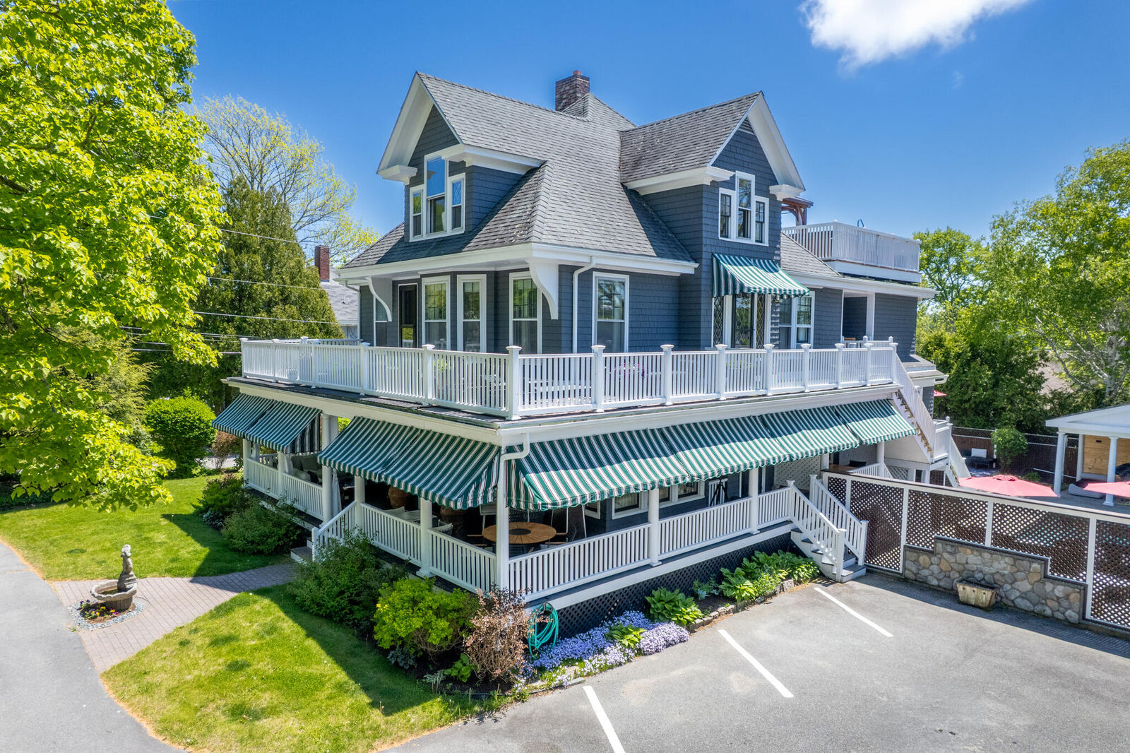 Property Photo:  118 Clark Point Road  ME 04679 