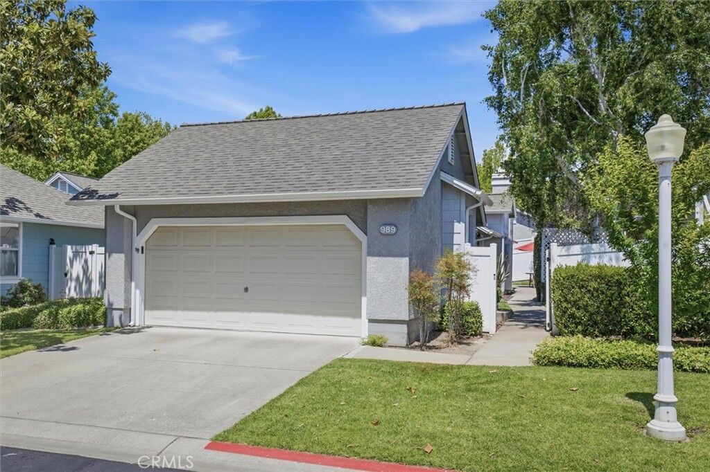 Property Photo: 989 Bluebell Way CA 93401