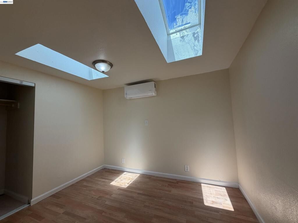 Property Photo:  372 6th Ave  CA 94025 