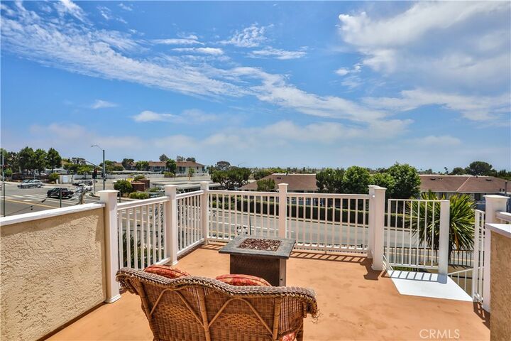 Property Photo:  2330 Avenida Marejada  CA 92673 