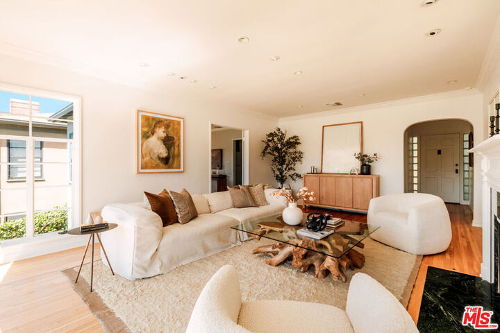 Property Photo:  1953 Rockford Road  CA 90039 