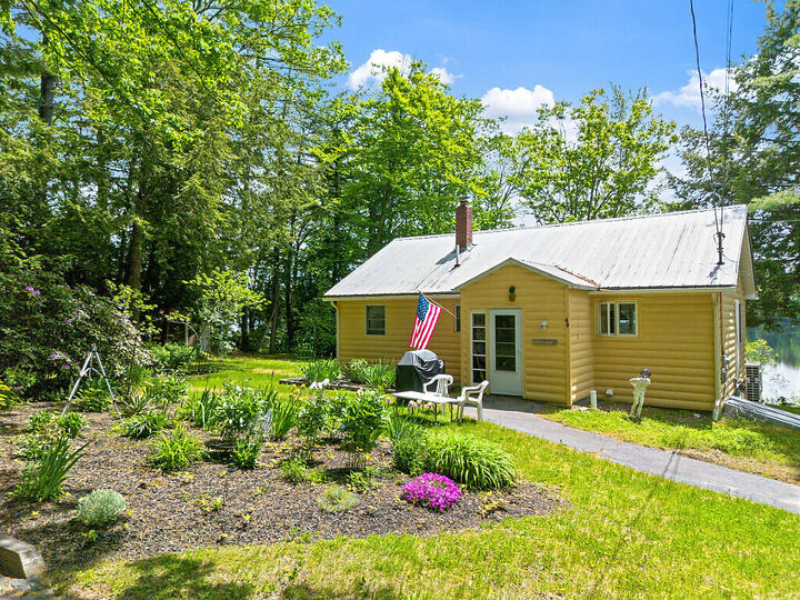 Property Photo:  49 Cozy Cove Road  ME 04253 