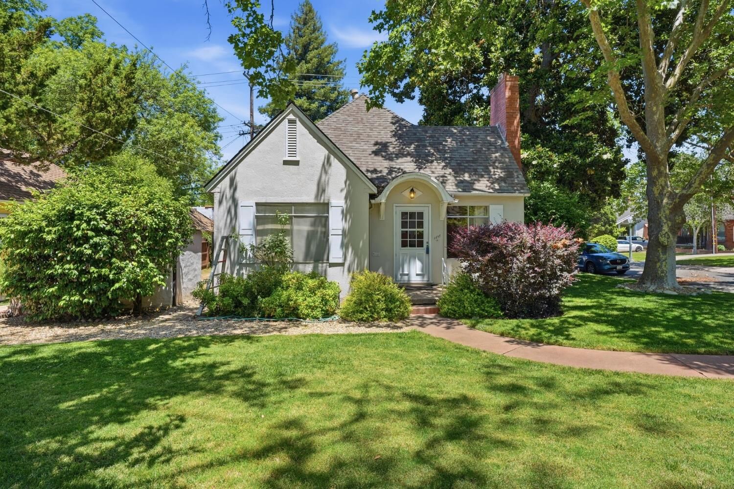 Property Photo:  4457 I Street  CA 95819 