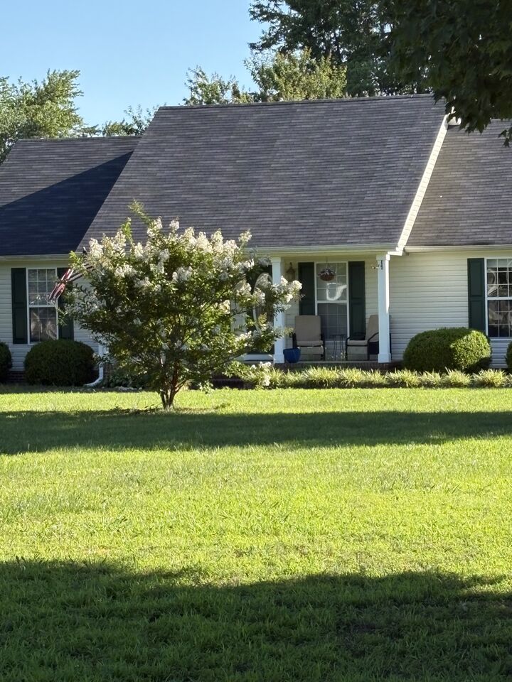 Property Photo: 28 Long Meadow Dr TN 37334