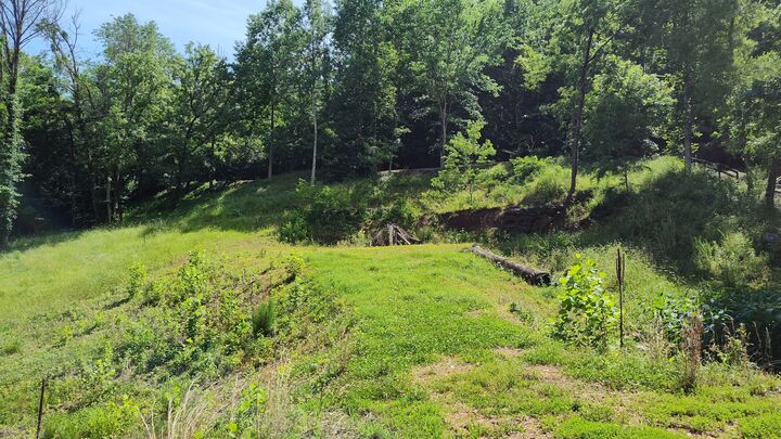 Property Photo:  11 Bay Dr  TN 38569 
