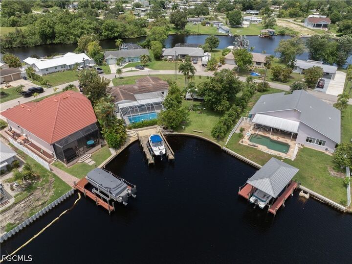 Property Photo: 1300 Thompson Street FL 33903