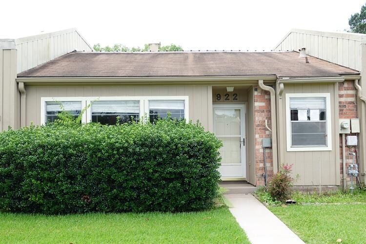 Property Photo: 922 Townwood Drive TX 75904