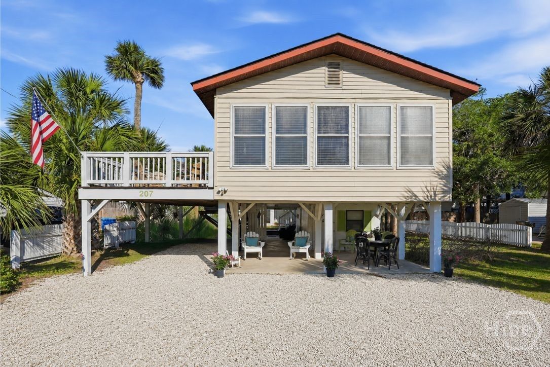Property Photo:  207 2nd Avenue  GA 31328 