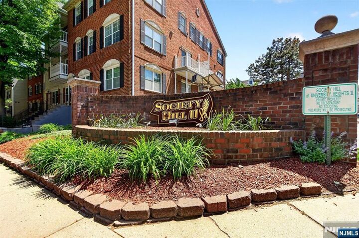 Property Photo: 5 Krueger Court NJ 07103