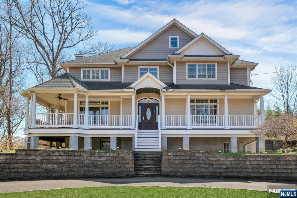Property Photo:  26 Sunset Road  NJ 07039 