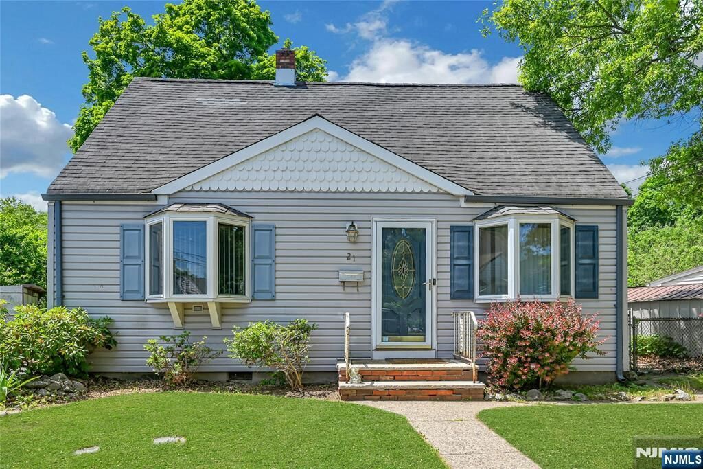 Property Photo:  21 Butler Place  NJ 07420 