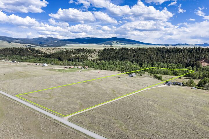 Property Photo: 642 Deer Haven Drive MT 59722
