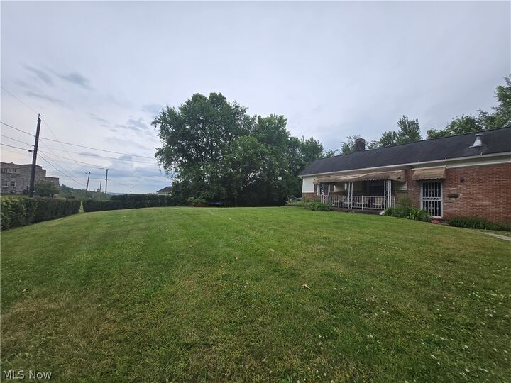 Property Photo: 1427 Hawn Street OH 44506