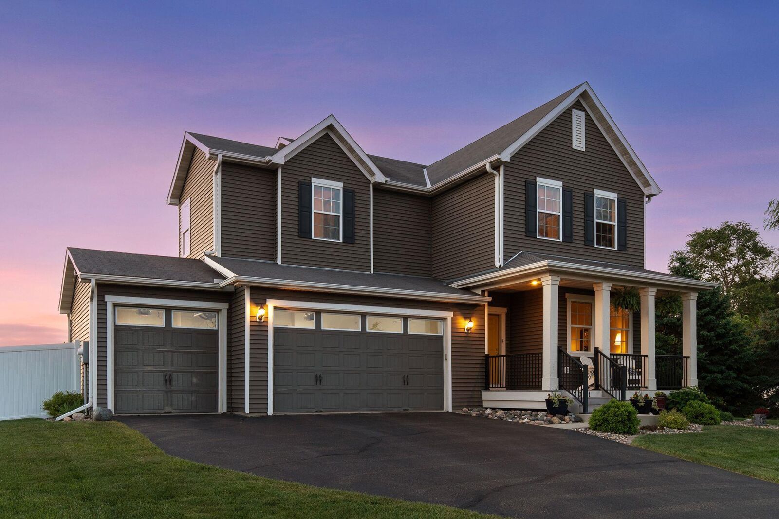 Property Photo: 7091 Oak Ridge Court MN 55379