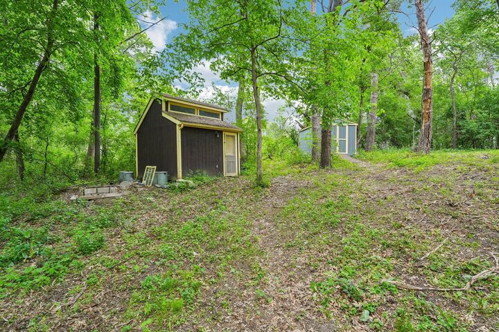 Property Photo: 450 Chestnut Street MN 55047