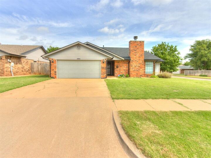 Property Photo:  2901 Summer Set Trail  OK 73012 