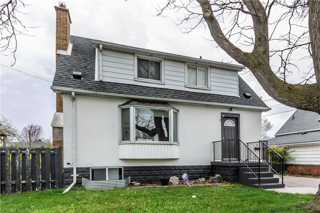 Property Photo:  20 West 1st Street  ON L9C 3B8 