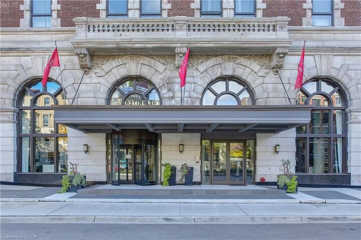 Property Photo:  112 King Street E Ph6  ON L8N 1A8 