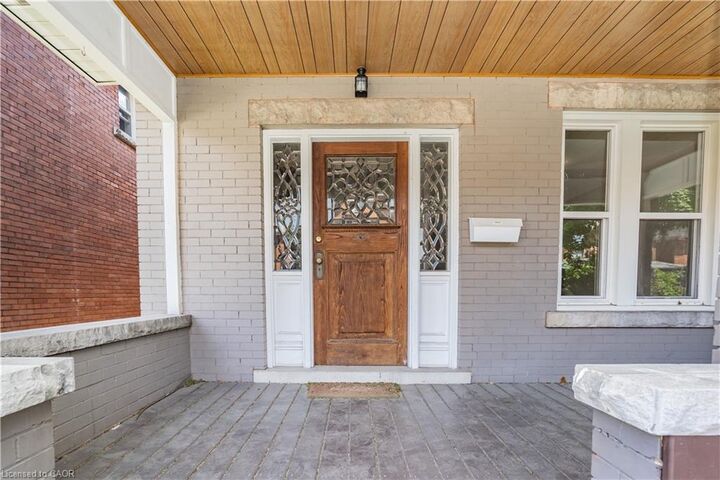 Photo de la propriété: 25 Spadina Avenue Main ON L8M 2W8