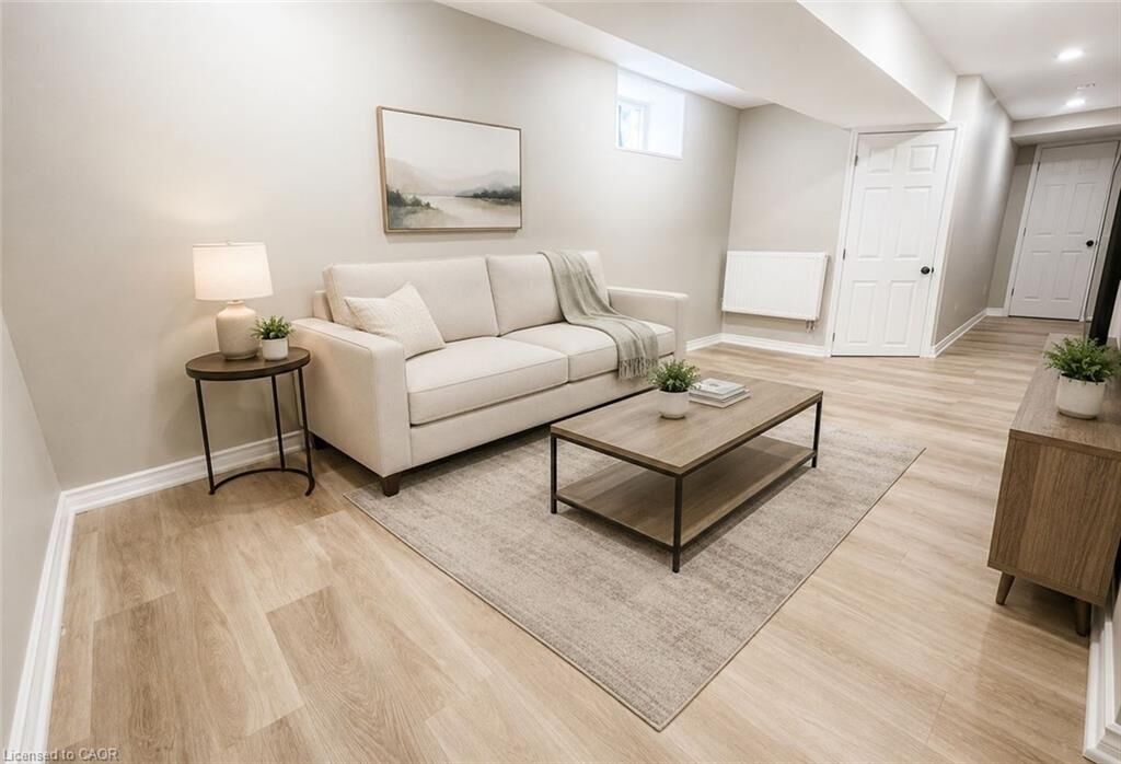 Property Photo: 25 Spadina Avenue Bsmt ON L8M 2W8