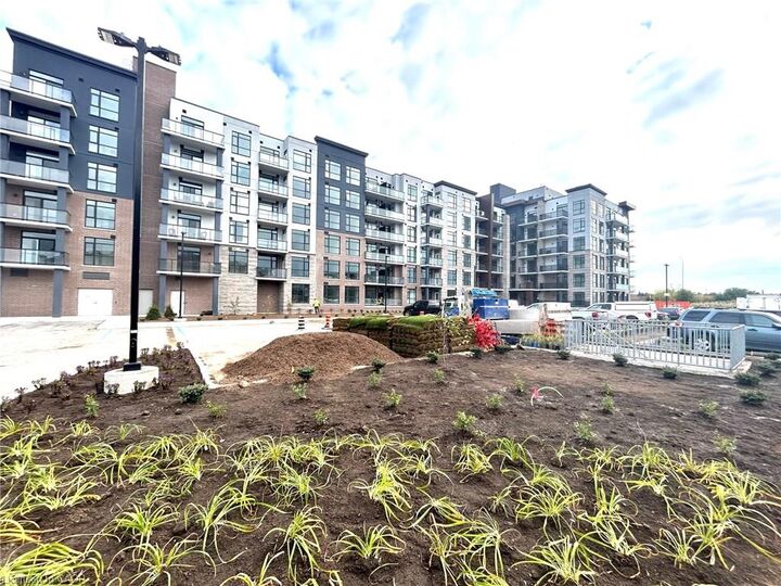 Photo de la propriété:  600 North Service Road 515  ON L8E 0L2 