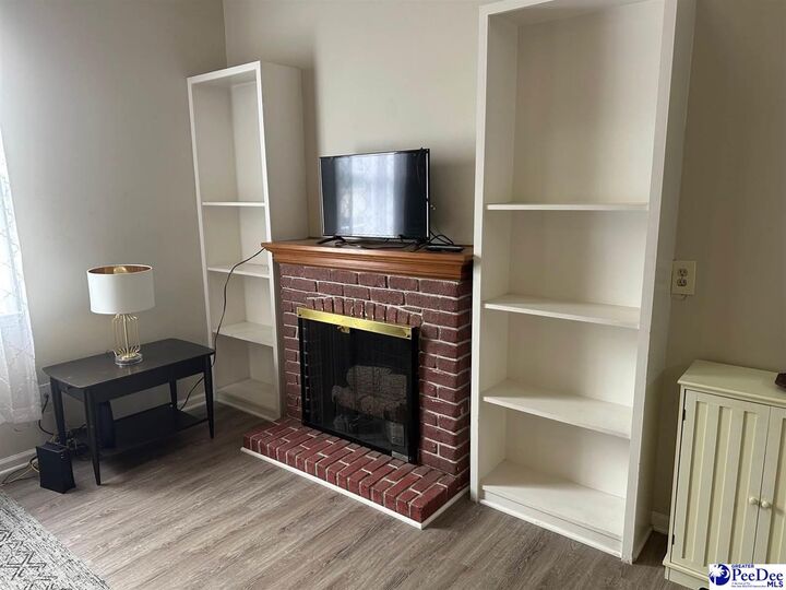 Property Photo:  419 S Coit Street  SC 29501 