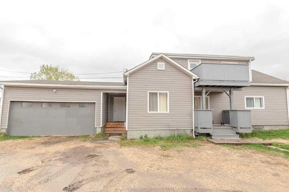 Property Photo:  10112 104 Avenue SW  AB T8V 1E7 