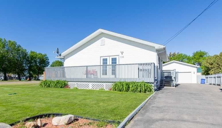 Property Photo: 196 S 100 E AB T0K 2S0