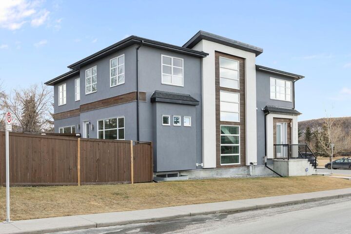 Property Photo:  1810 43 Street NW  AB T3B 6E6 