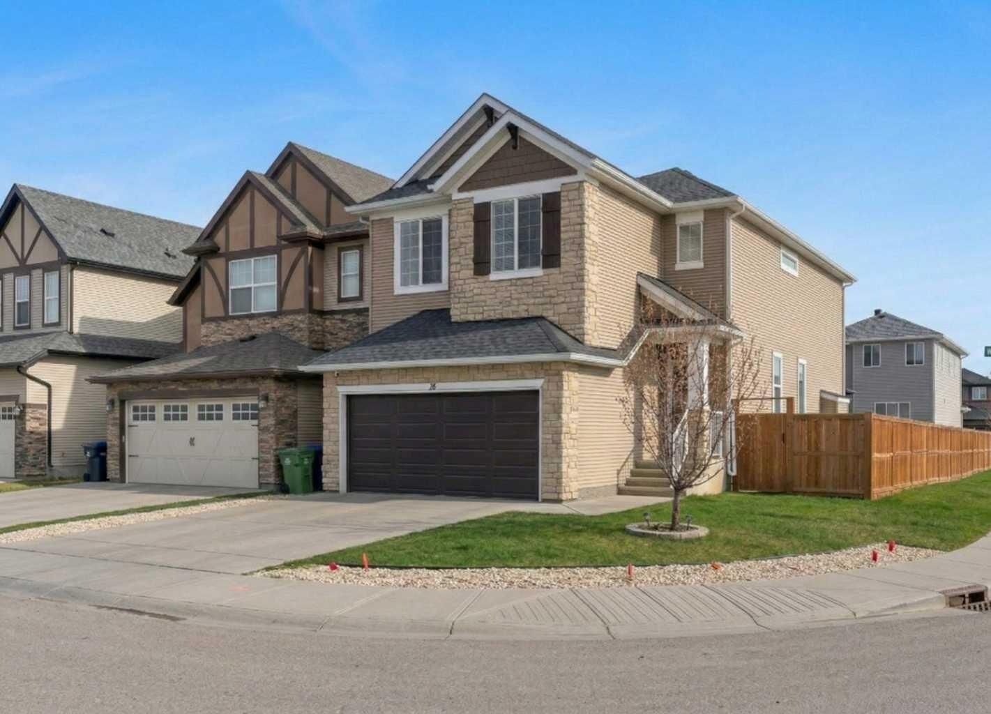 Property Photo:  16 Nolancrest Circle NW  AB T3R 0T8 