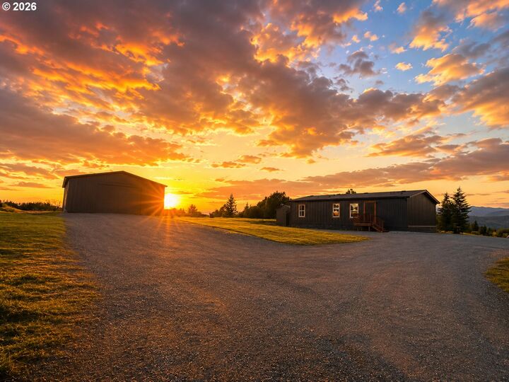 Property Photo:  2291 Salmon Falls Rd  WA 98671 