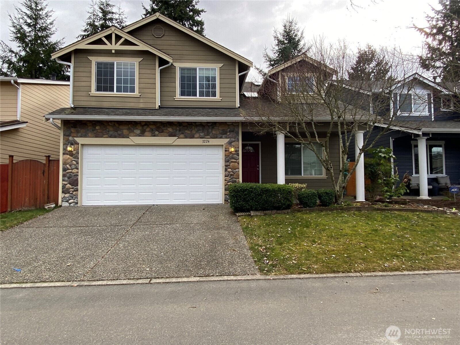 Property Photo: 3224 135th Place SE WA 98208