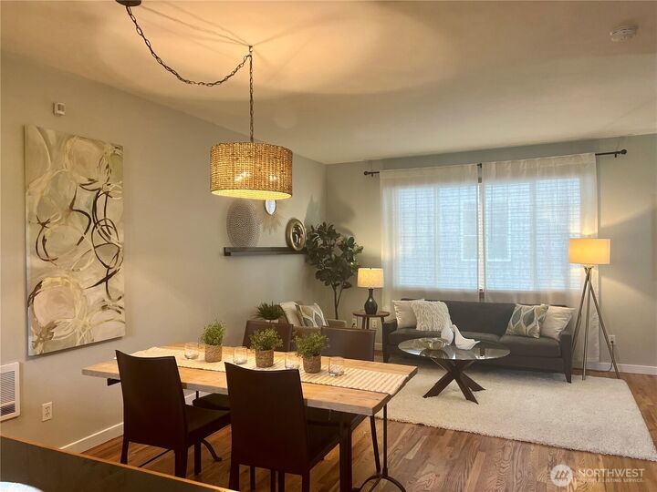 Property Photo:  9236  Interlake Avenue N B  WA 98103 