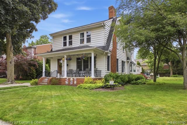 Property Photo: 307 Tannahill Street MI 48124