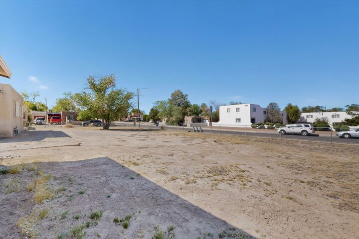 Property Photo: 2903 Burton Avenue SE NM 87106